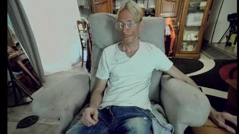 jeff online show from September 15, 2025, 2:39 pm