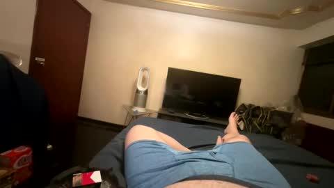 Snapshot of 010_uwu chatting on May 9, 2026, 8:30 am 010_uwu online show from May 9, 2026, 8:30 am