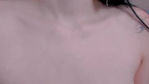 ASHLEY online show from April 21, 2026, 2:51 am