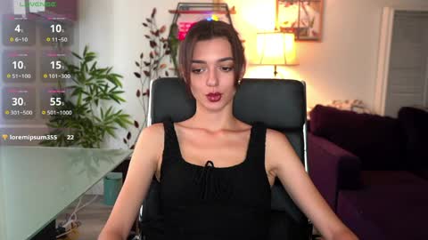 Olivia online show from June 3, 2026, 9:42 pm