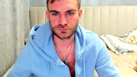 Snapshot of 10in_deluxe chatting on February 3, 2025, 8:46 am 10in_deluxe online show from February 3, 2025, 8:46 am