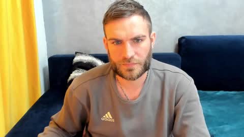 Snapshot of 10in_deluxe chatting on March 1, 2025, 8:23 am 10in_deluxe online show from March 1, 2025, 8:23 am