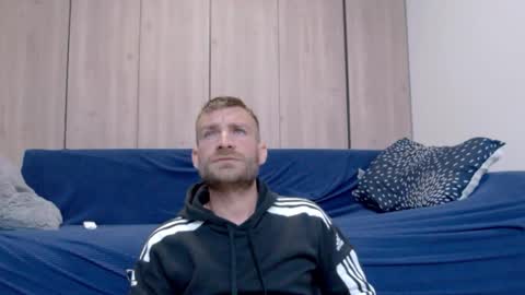 Snapshot of 10in_deluxe chatting on October 18, 2025, 6:52 pm 10in_deluxe online show from October 18, 2025, 6:52 pm