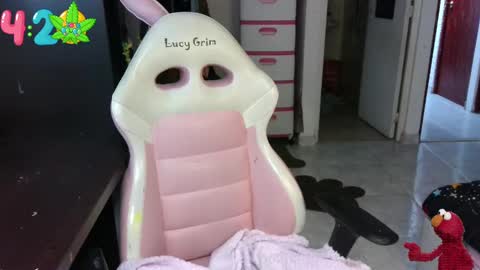 111lucygrim111 online show from December 23, 2024, 2:56 am