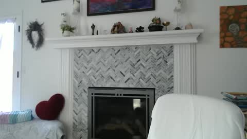 Aurora Willows online show from March 13, 2026, 7:09 pm