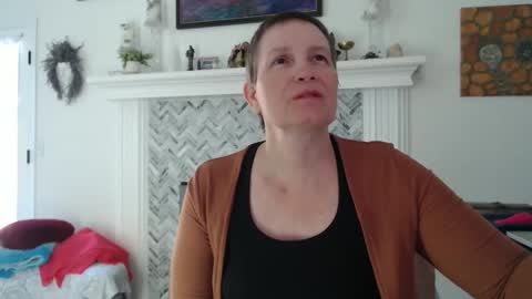 Aurora Willows online show from April 18, 2026, 6:23 pm