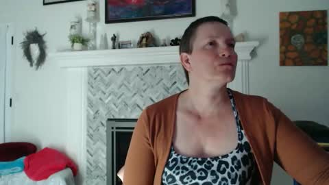 Aurora Willows online show from April 21, 2026, 1:42 am