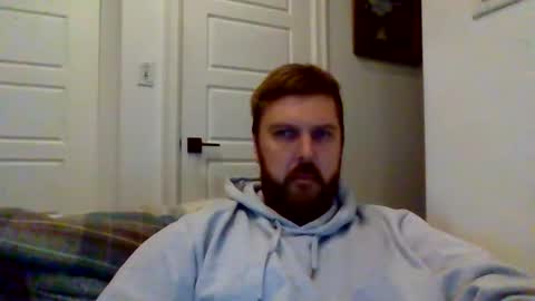 123holt123 online show from December 4, 2024, 2:20 am