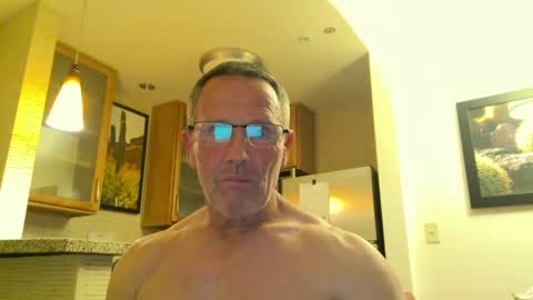 Snapshot of 13glanmorfa chatting on December 14, 2024, 2:01 am 13glanmorfa online show from December 14, 2024, 2:01 am