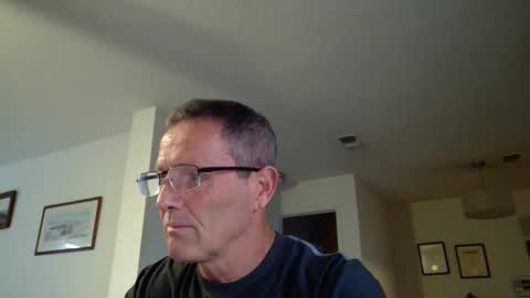 Snapshot of 13glanmorfa chatting on January 20, 2025, 6:43 pm 13glanmorfa online show from January 20, 2025, 6:43 pm