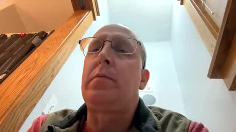 Snapshot of 16510 chatting on October 18, 2025, 1:56 pm 16510 online show from October 18, 2025, 1:56 pm