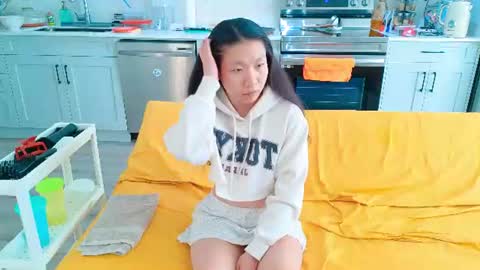 Tong  Ralph online show from July 7, 2026, 1:52 am