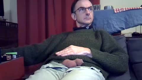 18remy45 online show from December 15, 2024, 1:22 pm