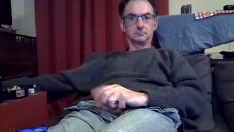 18remy45 online show from February 3, 2025, 6:28 pm