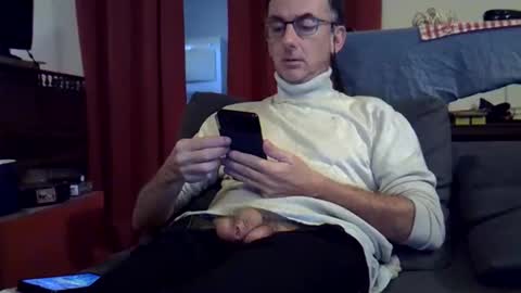 18remy45 online show from September 8, 2025, 4:17 pm