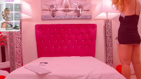 Snapshot of 1amanda chatting on November 24, 2025, 5:18 am AMANDA online show from November 24, 2025, 5:18 am