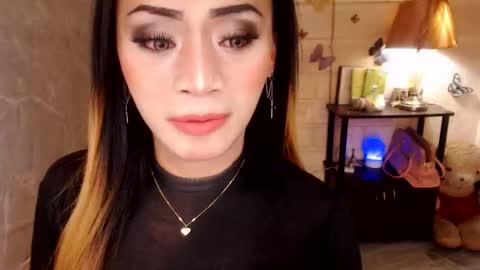 angel online show from September 18, 2025, 10:56 pm