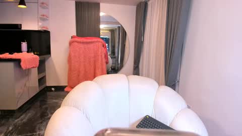 Hello soy bonnie  online show from February 25, 2025, 1:30 am