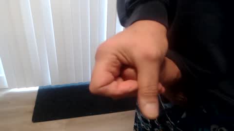 Snapshot of 1dad2plz chatting on January 5, 2026, 7:28 pm i erupt if you suck ur nipples 4 me and look at the camera while watching me online show from January 5, 2026, 7:28 pm