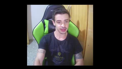 1good_vibes1 online show from October 5, 2025, 4:33 am