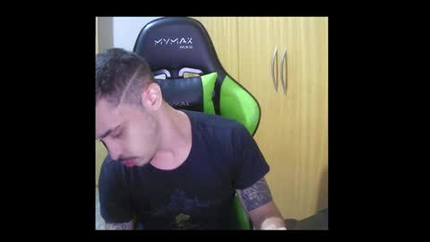 1good_vibes1 online show from October 15, 2025, 8:14 am