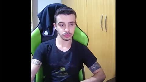 1good_vibes1 online show from November 10, 2025, 3:27 am