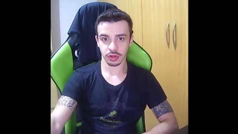 1good_vibes1 online show from November 25, 2025, 2:33 am