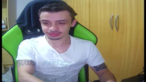 1good_vibes1 online show from January 15, 2026, 5:56 am