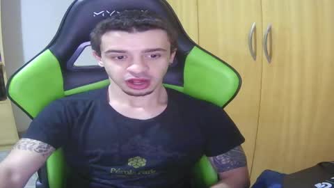 1good_vibes1 online show from April 22, 2026, 5:21 am