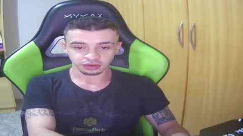 1good_vibes1 online show from April 22, 2026, 7:15 pm