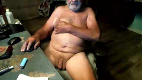 Snapshot of 1handyanddee chatting on June 18, 2026, 3:18 am 1handyanddee online show from June 18, 2026, 3:18 am