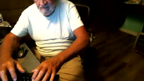 Snapshot of 1handyanddee chatting on July 12, 2026, 2:02 am 1handyanddee online show from July 12, 2026, 2:02 am