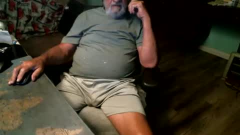 Snapshot of 1handyanddee chatting on July 14, 2026, 12:35 am 1handyanddee online show from July 14, 2026, 12:35 am