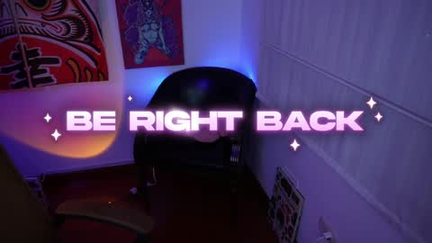 1hannamontana online show from April 21, 2026, 3:02 am