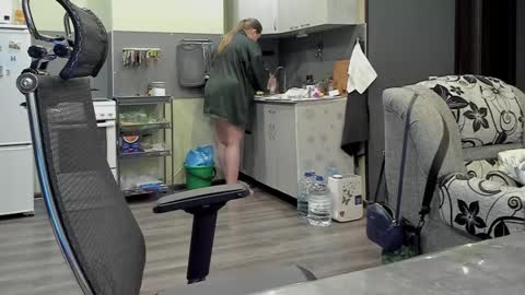 1LINDSEY1 online show from February 28, 2025, 5:48 pm