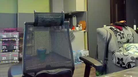 1LINDSEY1 online show from October 28, 2025, 12:47 am