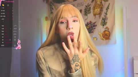 Snapshot of 1lola4ka chatting on September 20, 2025, 2:07 pm Michelle online show from September 20, 2025, 2:07 pm