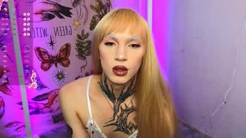 Snapshot of 1lola4ka chatting on September 22, 2025, 9:00 am Michelle online show from September 22, 2025, 9:00 am