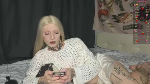 Snapshot of 1lola4ka chatting on November 16, 2025, 5:29 pm Michelle online show from November 16, 2025, 5:29 pm