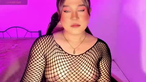 1lovelymess online show from September 9, 2025, 2:55 am