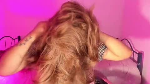 1lovelymess online show from February 13, 2026, 12:39 am