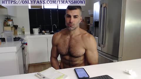1manshow11 online show from January 27, 2025, 9:33 pm