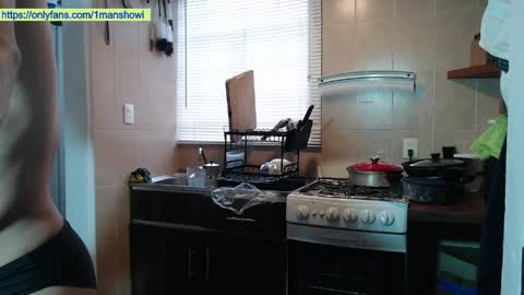 Snapshot of 1manshow11 chatting on May 10, 2026, 8:25 pm 1manshow11 online show from May 10, 2026, 8:25 pm