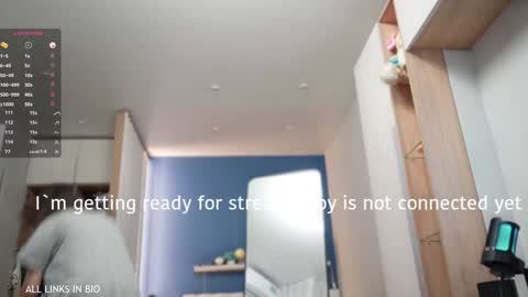 Marie online show from February 2, 2025, 6:53 pm