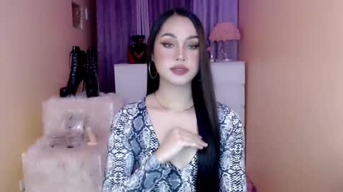 1miracle_tranny online show from November 18, 2025, 2:06 am