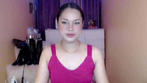 Snapshot of 1miracle_tranny chatting on July 17, 2026, 7:37 am 1miracle_tranny online show from July 17, 2026, 7:37 am