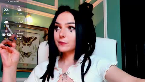 Moona  online show from February 27, 2025, 11:41 am