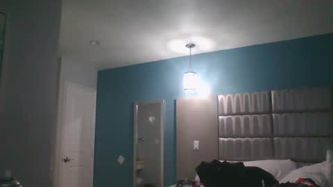 TheShyOne18 online show from December 4, 2024, 5:55 pm