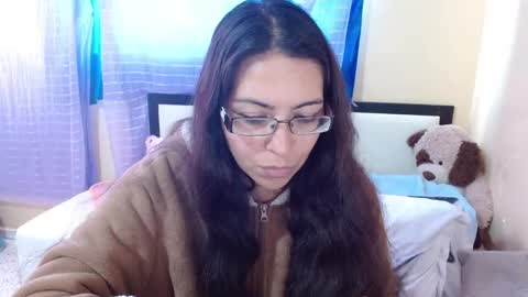 paola online show from December 21, 2024, 9:47 pm