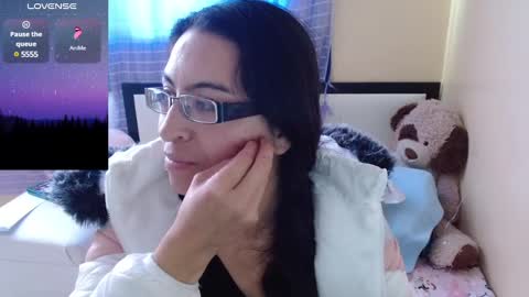 paola online show from January 22, 2025, 10:37 pm